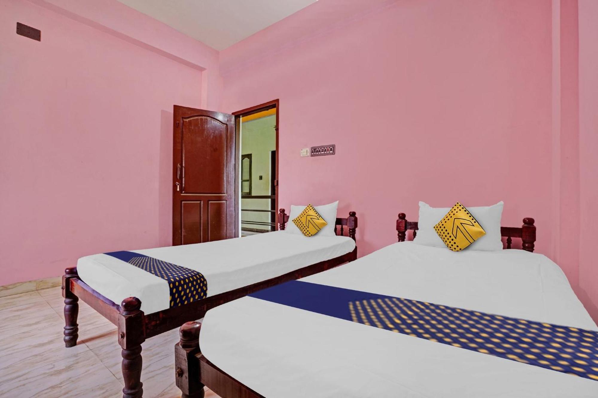 Hotel O Ss Residency Punalur Esterno foto