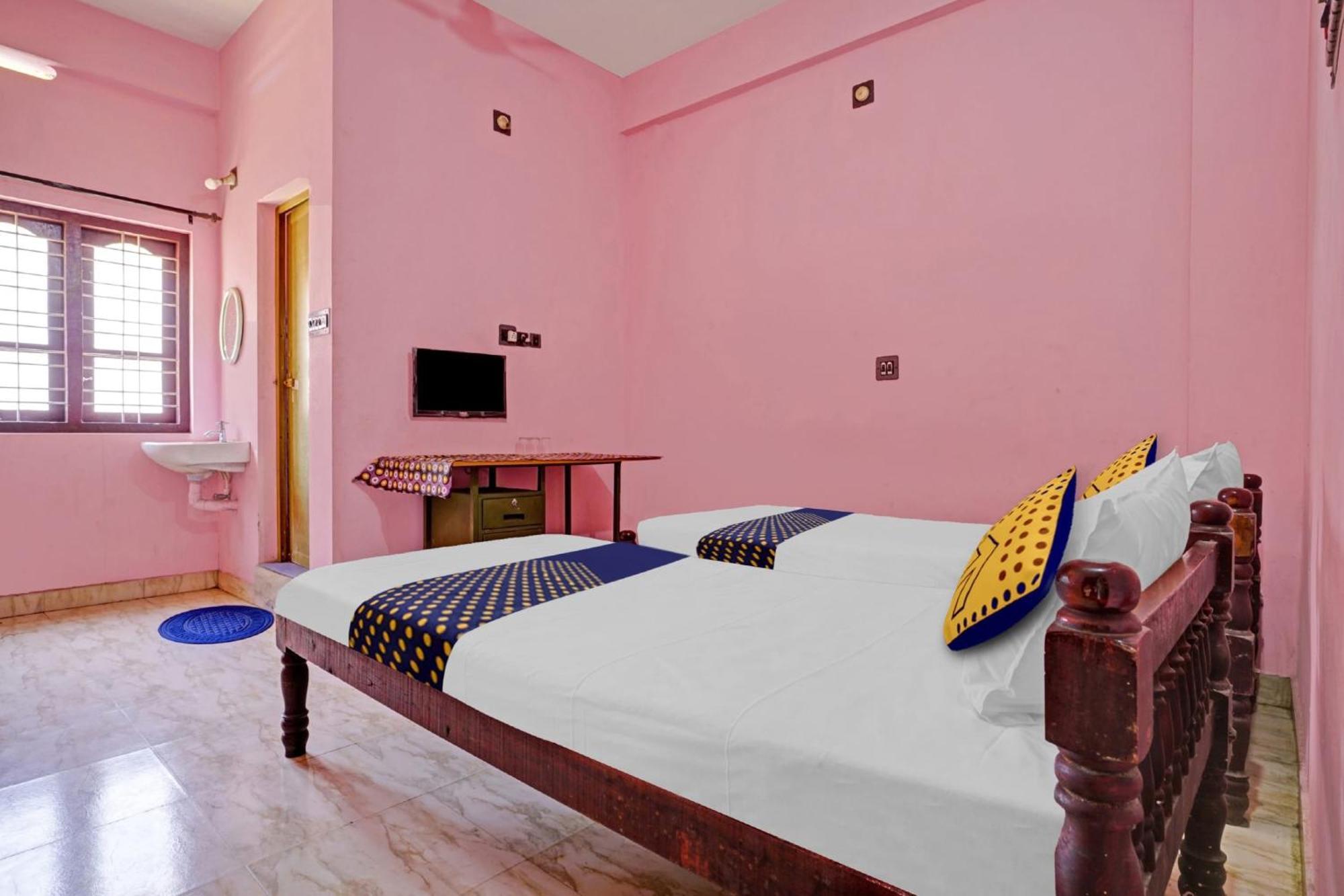 Hotel O Ss Residency Punalur Esterno foto