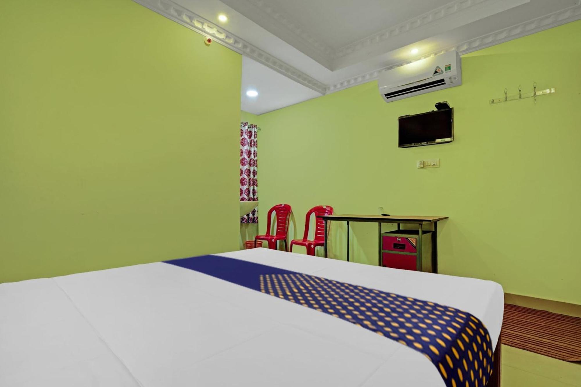 Hotel O Ss Residency Punalur Esterno foto