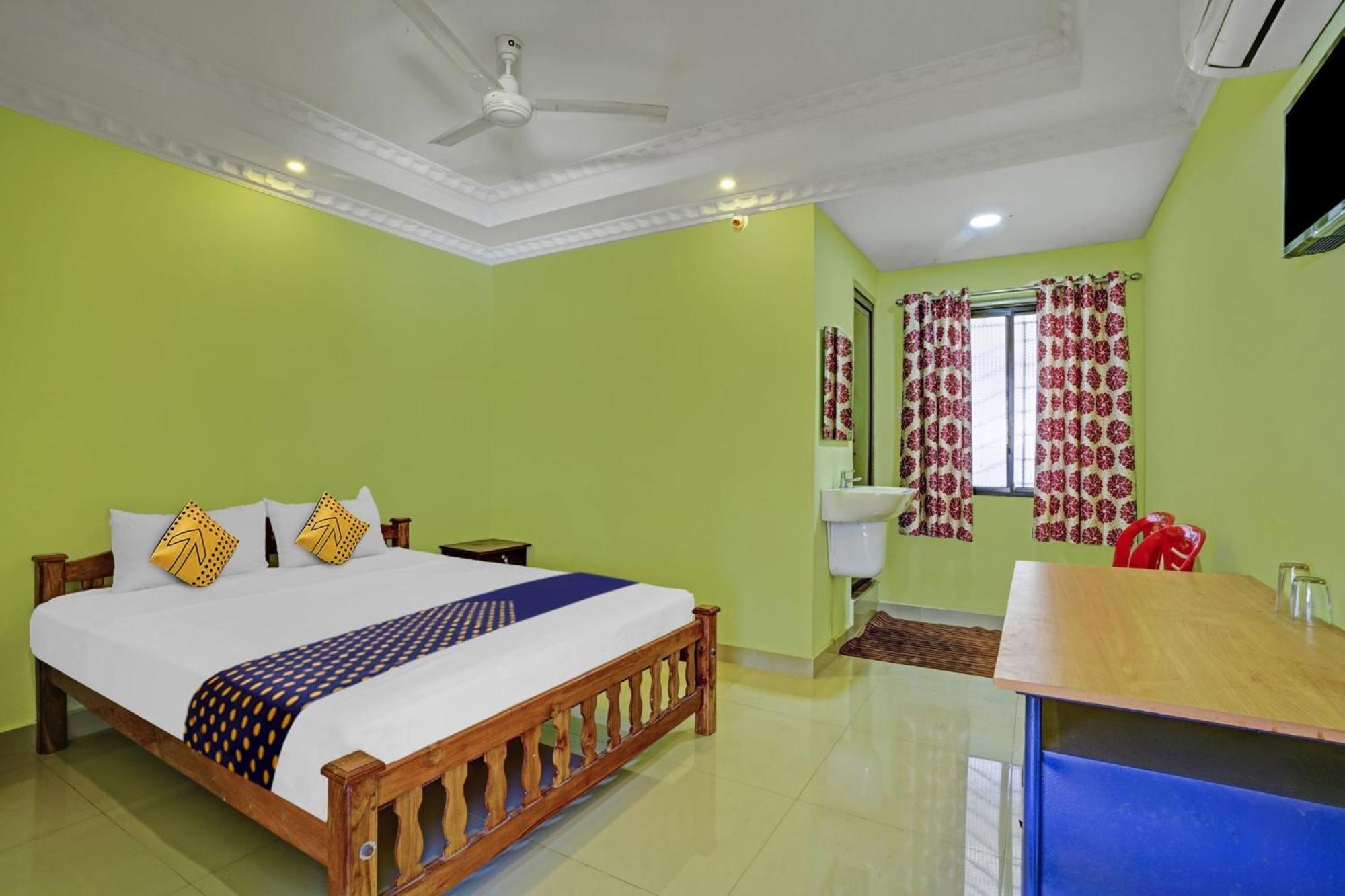 Hotel O Ss Residency Punalur Esterno foto