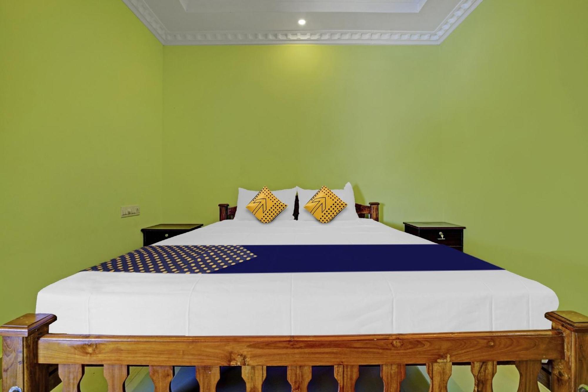 Hotel O Ss Residency Punalur Esterno foto