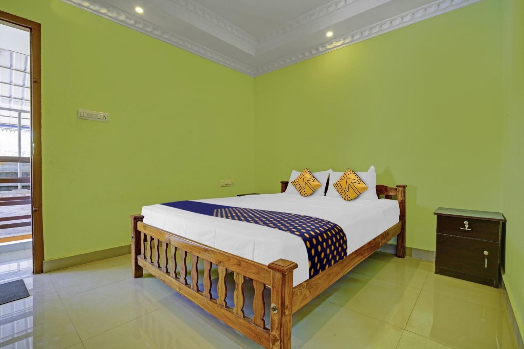 Hotel O Ss Residency Punalur Esterno foto