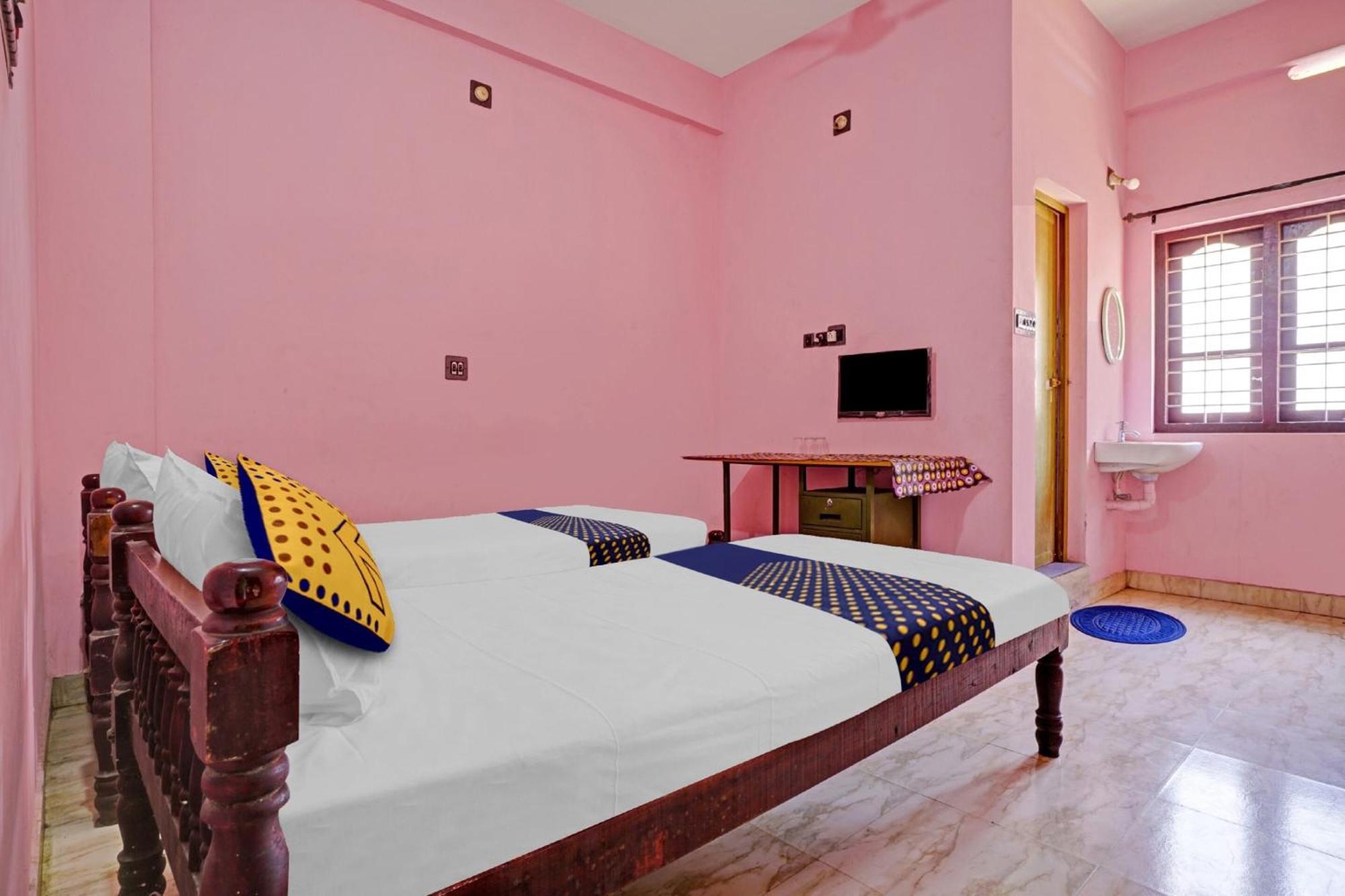 Hotel O Ss Residency Punalur Esterno foto